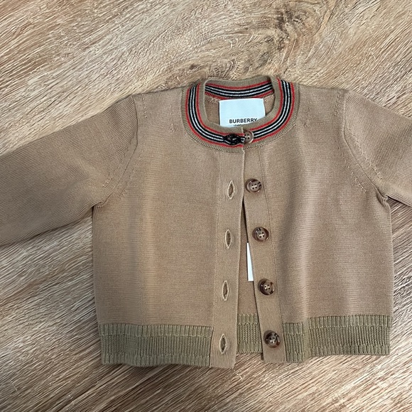 Burberry baby cardigan - Picture 4 of 12